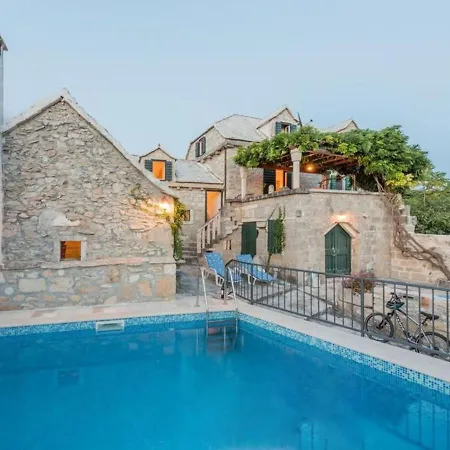 別荘 House Glicinia With Hydro-massage Pool