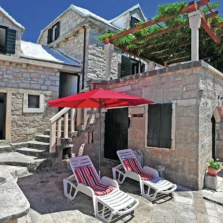 House Glicinia With Hydro-massage Pool Donji Humac
