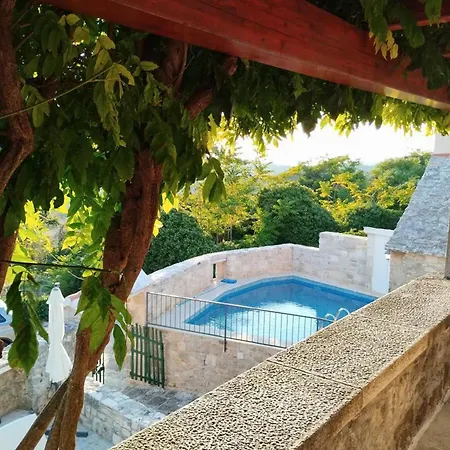 House Glicinia With Hydro-massage Pool *