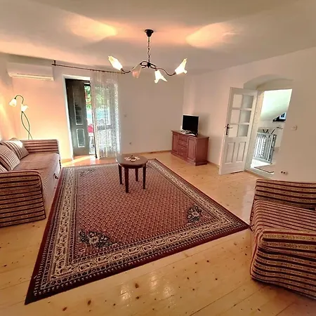 Holiday home House Glicinia With Hydro-massage Pool